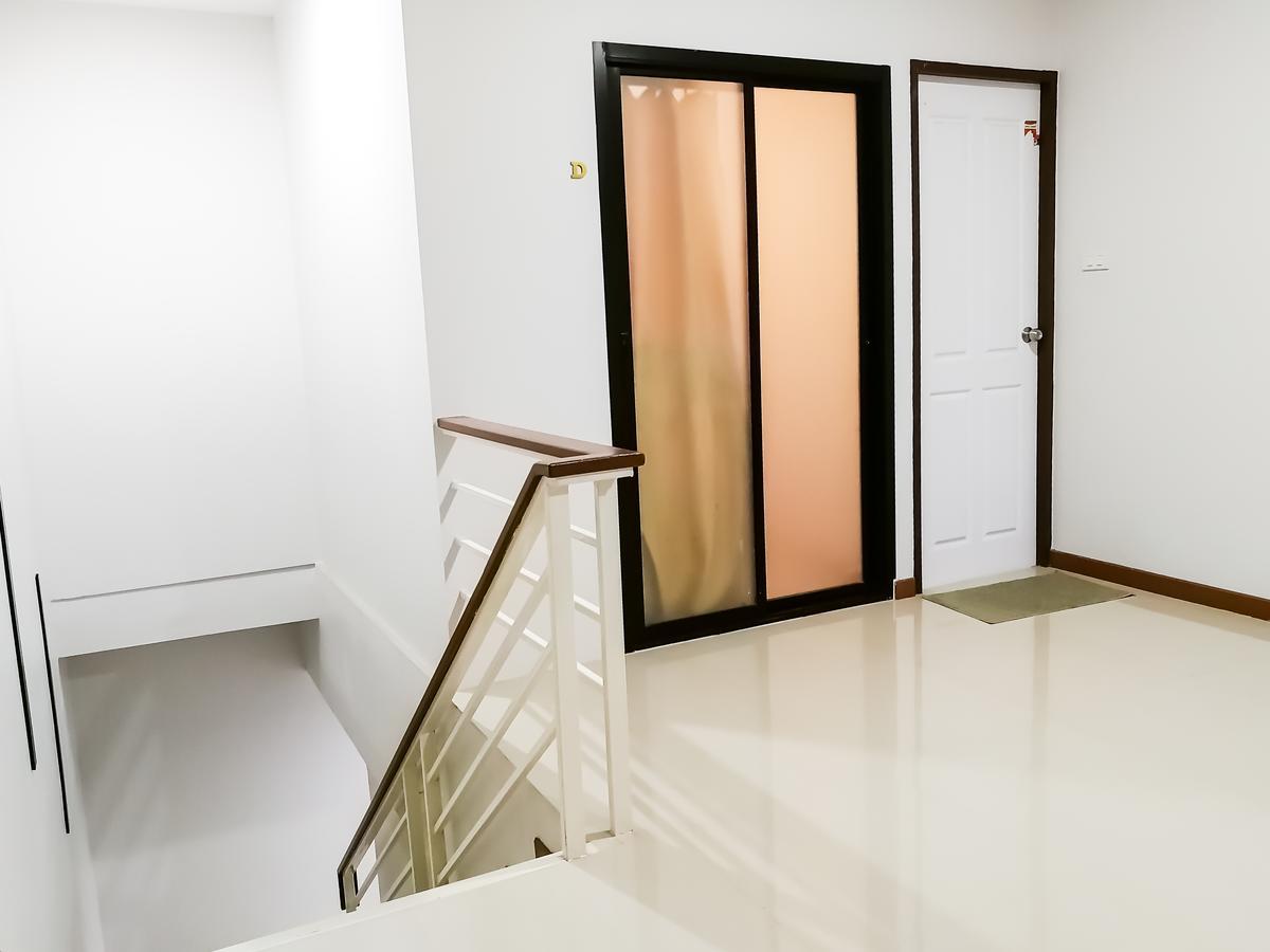 The Sun Hostel Чиангмай Екстериор снимка