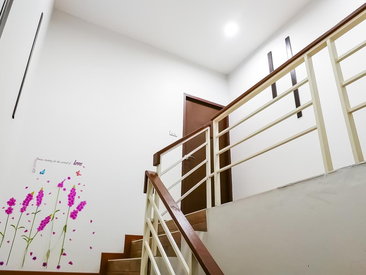 The Sun Hostel Чиангмай Екстериор снимка