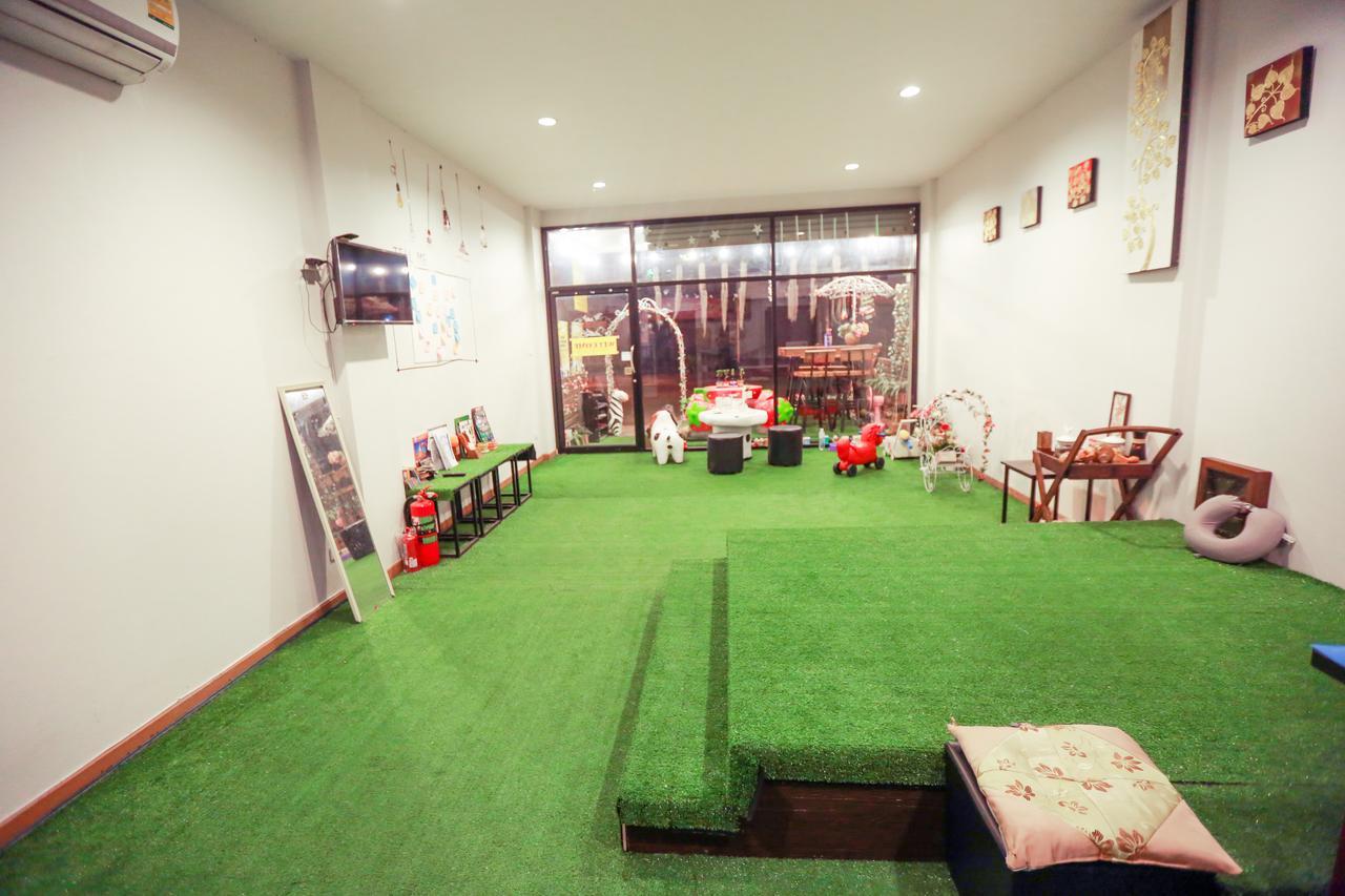 The Sun Hostel Чиангмай Екстериор снимка