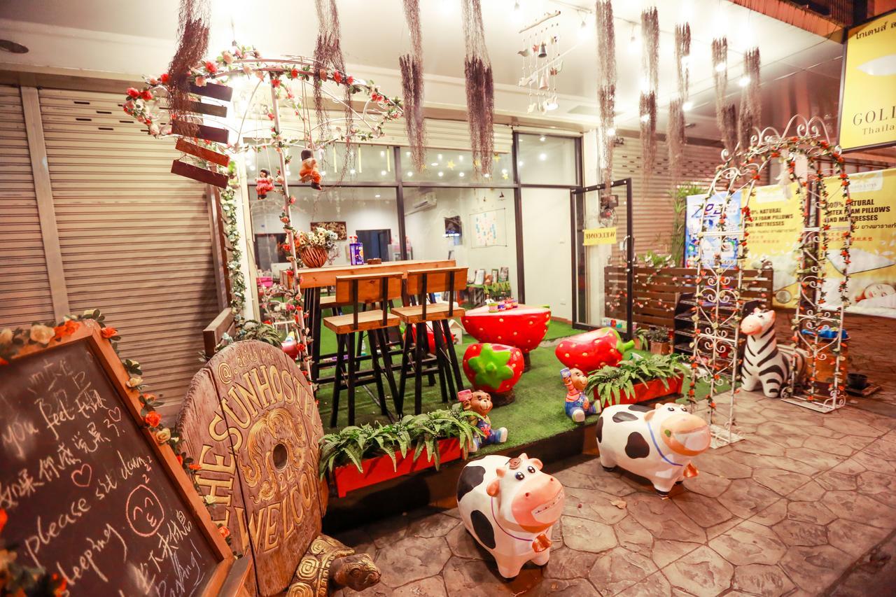 The Sun Hostel Чиангмай Екстериор снимка