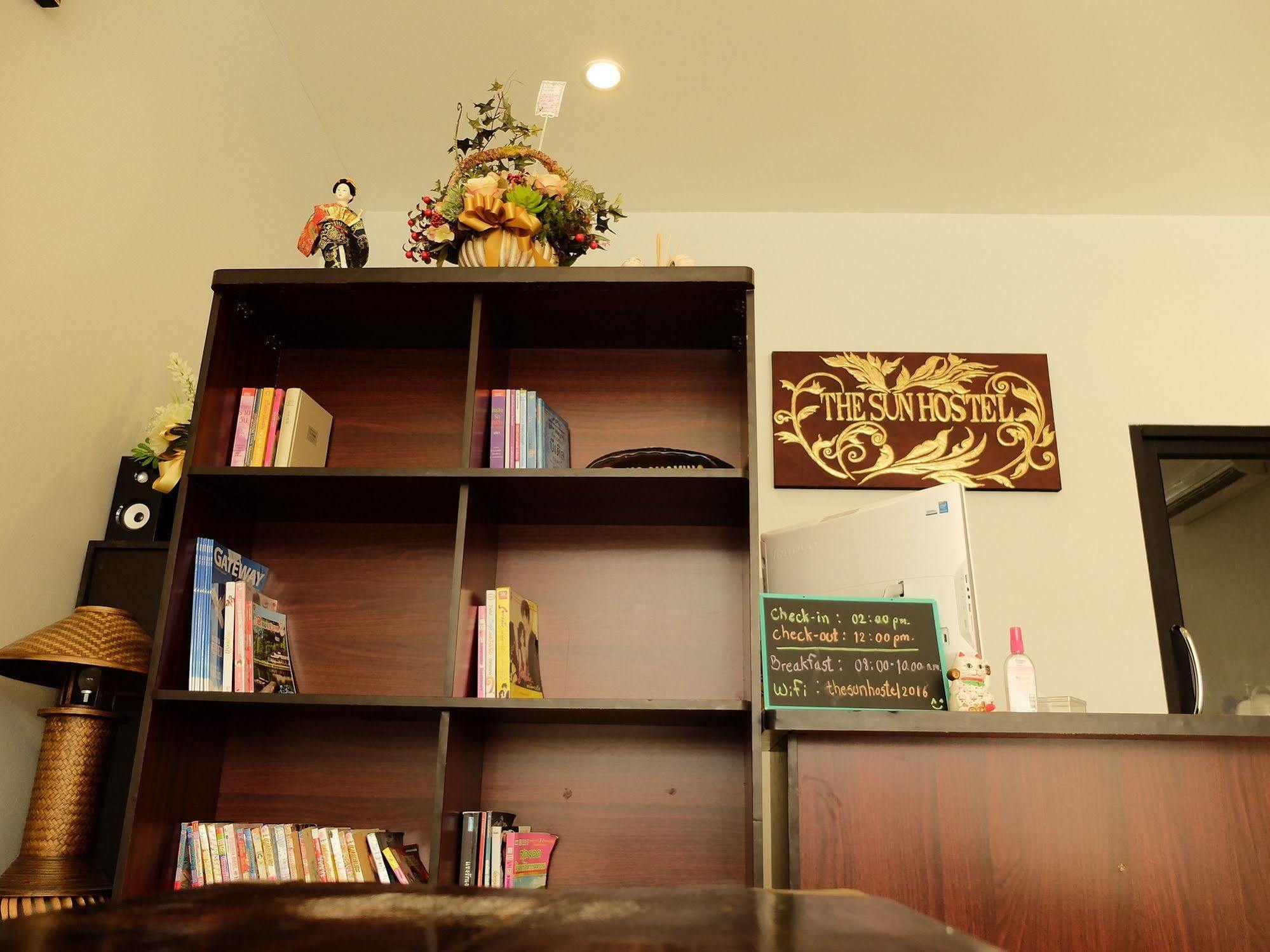 The Sun Hostel Чиангмай Екстериор снимка